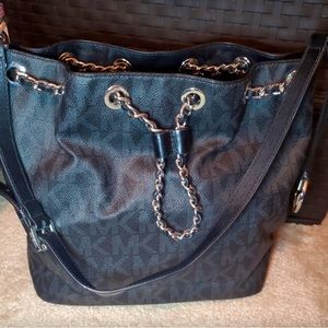 💯 % Authentic MK bag